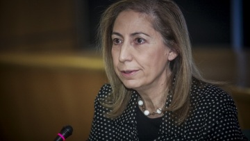 Ξενογιαννακοπούλου: «Η κυβέρνηση πετσοκόβει ως 268 ευρώ από μελλοντικές συντάξεις χηρείας και αναπηρίας»