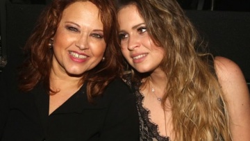 Η Νικολέττα Βλαβιανού έγινε γιαγιά: Η πρώτη φωτογραφία του εγγονού της