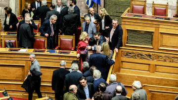 Συμφωνία των Πρεσπών: Την Πέμπτη προς ψήφιση στη Βουλή