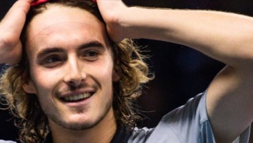 Ο Στέφανος Τσιτσιπάς αυτή τη νίκη τη... γιόρτασε με Ιούλιο Καίσαρα 