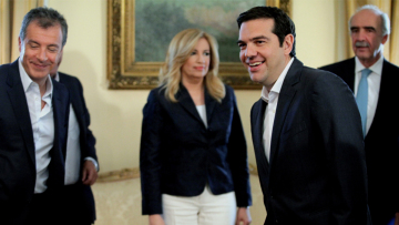 Σχέδιο «εξαέρωσης» του μεσαίου χώρου: Στα όρια διάλυσης 3+1 κόμματα