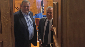 Ο Πάνος Καμμένος συζητά εκλογική συνεργασία με τον Τάκη Μπαλτάκο