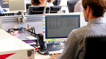 Συνομοσπονδία Εμπορίου για κατώτατο μισθό: Σταδιακά και με μείωση του μη μισθολογικού κόστους