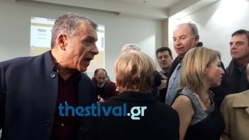 Θεσσαλονίκη: Επίθεση πολίτη σε Θεοδωράκη: Μας ξεπουλήσατε, δεν έχετε θέση εδώ! 