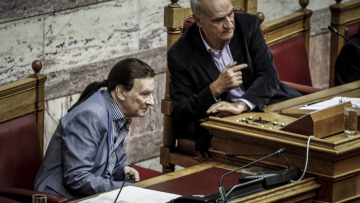 Πλειοψηφία-κουρελού στη Βουλή: Άρχισαν τα όργανα...