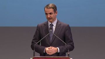 Μητσοτάκης σε Βούτση: Μην γίνεις πιόνι στην άθλια συναλλαγή Τσίπρα - Καμμένου