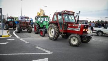 Λάρισα: Κλιμάκωση των κινητοποιήσεων αποφασίζουν οι αγρότες από το μπλόκο της Νίκαιας