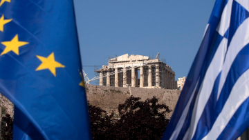 Bloomberg: Τα κόκκινα δάνεια φρενάρουν την ανάκαμψη της ελληνικής οικονομίας