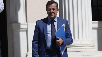 Ο Νικολόπουλος λέει ότι τον απειλούσε με... sms ο Καμμένος