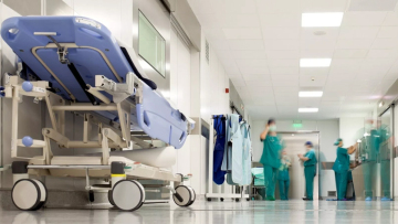 Γρίπη: «Εμβολιαστείτε» λένε οι ειδικοί, αν και τα εμβόλια θα έρθουν την άλλη βδομάδα