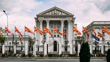 Σκόπια: Τις επόμενες ημέρες οι συνταγματικές τροποποιήσεις για τη «Βόρεια Μακεδονία» 