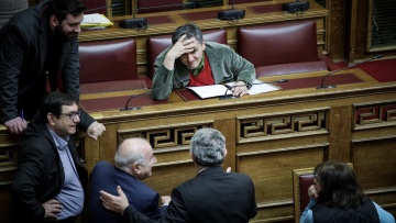 Βουλή: Υπερψηφίστηκε η παράταση της σύμβασης για το «Ελευθέριος Βενιζέλος»