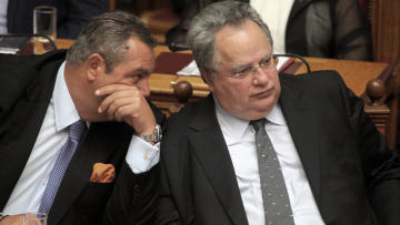 Μέχρι πού θα πάει ο καβγάς Κοτζιά-Καμμένου 