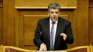 Παπαθεοδώρου (ΚΙΝΑΛ): Πρέπει να παραιτηθείτε κύριε Πολάκη