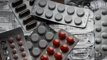 Το Δουβλίνο καλεί τους πολίτες να μην δημιουργούν αποθέματα φαρμάκων ενόψει του Brexit