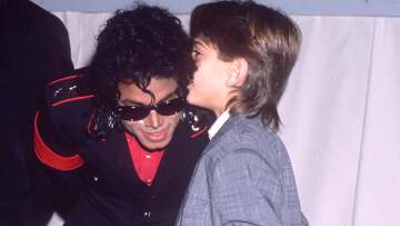 Το πρώτο τρέιλερ του ντοκιμαντέρ για τον «παιδόφιλο» Μάικλ Τζάκσον