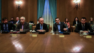 «Κουτσομπολιό» για τον Τσίπρα η υπόθεση με το δάνειο Πολάκη