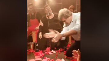 Ο Πολάκης «έχει» και τον Σαββόπουλο: Εσύ ξέρεις από αρκουδίτσες - Με βρίζεις για το 5λεπτο της δημοσιότητας!