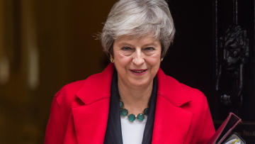 Βρετανία: Η Μέι ρίχνει το μπαλάκι στους βουλευτές για Brexit χωρίς συμφωνία ή καθυστέρηση