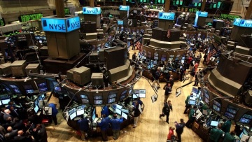 Ράλι στη Wall Street με ιστορικό υψηλό για τον Nasdaq και οδηγό την Apple – Κλείσιμο εβδομάδας με ισχυρά κέρδη
