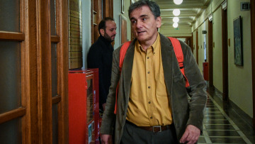 Τσακαλώτος για 10ετές ομόλογο: Επιτυχημένο σχήμα κυβέρνηση ΣΥΡΙΖΑ, αντιπολίτευση ΝΔ