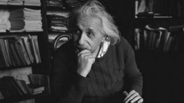 Αϊνστάιν: Νέος «χάρτης» της σκοτεινής ύλης στο σύμπαν δημιουργεί... αμφιβολίες για τη θεωρία σχετικότητας