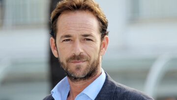 Η οικογένειά του αποσύνδεσε τον Luke Perry από την μηχανική υποστήριξη