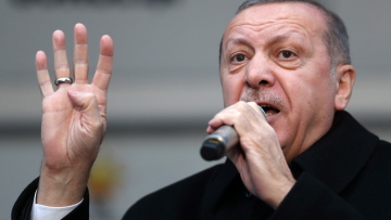 DW: Επιμένει ο Ερντογάν για τους S-400 και εξοργίζει τις ΗΠΑ