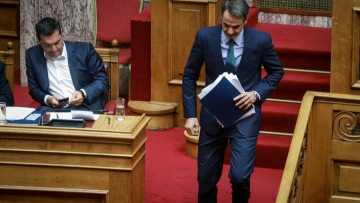 Κόντρα Μητσοτάκη - Τσίπρα στο Twitter για την «ολιγαρκή αφθονία» της Βολιβίας