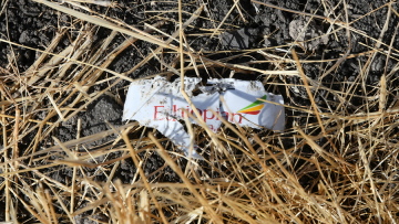 «Μίλησαν» τα μαύρα κουτιά: «Σαφείς ομοιότητες» της συντριβής του Boeing της Ethiopian με της Lion Air