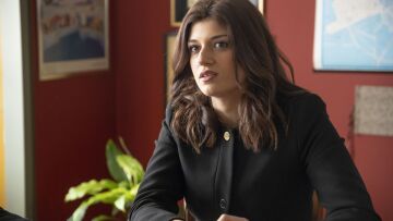 Άλαλοι με την Νοτοπούλου για τον «Αϊνστάιν» και τα «μαργαριτάρια» της