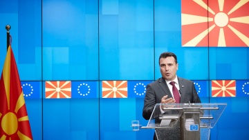 Ζάεφ: Η Ελλάδα ας πει αν μιλούν «μακεδονικά» στο έδαφός της