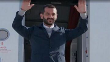 MasterChef: Το viral νεύμα του Κουτσόπουλου αλά... Παπανδρέου 