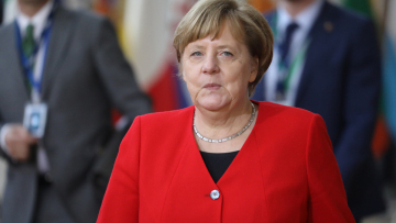 Brexit: Θα κάνουμε τα πάντα για συντεταγμένη έξοδο λέει η Μέρκελ- «Ναι» Μακρόν σε τεχνική παράταση