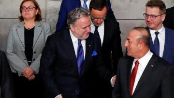 Με «εκπτώσεις» στα ελληνικά δικαιώματα στις θαλάσσιες ζώνες πάει ο Κατρούγκαλος στη συνάντηση με τον Τσαβούσογλου 