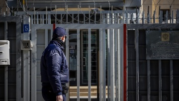 Υπουργείο Εξωτερικών για την χειροβομβίδα: Οι αγαστές σχέσεις φιλίας με τη Ρωσία δεν θα επηρεαστούν