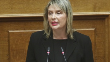 Δεν κατεβαίνει με τον ΣΥΡΙΖΑ στις ευρωεκλογές η Κατερίνα Παπακώστα