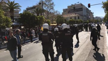 Ένταση με τραυματισμούς πριν την παρέλαση στην Καλλιθέα 