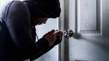 Βοιωτία: Ανήλικος διέρρηξε δύο βενζινάδικα και μια καφετέρια