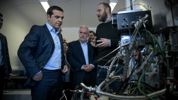 Ταραχή στον ΣΥΡΙΖΑ από το συνεχές άνοιγμα της «ψαλίδας» υπέρ της ΝΔ