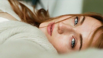 H Σόφι Τέρνερ του «Game of Thrones» αποκάλυψε πως πειραματίζεται και με κορίτσια