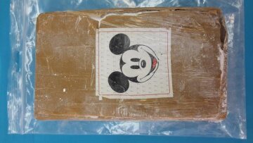 Σπείρα έσπρωχνε ναρκωτικά του... Μίκυ Μάους στο κέντρο της Αθήνας