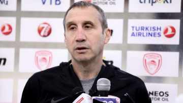 Μπλατ: «Το να είσαι σοβαρός και φιλόδοξος πρέπει να γίνει συνήθεια»
