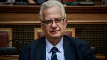 Παραιτήθηκε ο πρόεδρος της Επιτροπής για τα Δικαιώματα του Ανθρώπου - Καταγγέλλει αλλοίωση υπέρ ΛΟΑΤΚΙ-Ρομά 