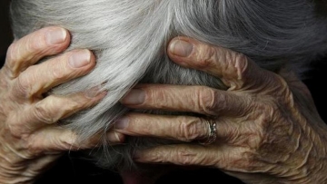 Άγνωστοι φίμωσαν και λήστεψαν 72χρονη στο Μεσολόγγι