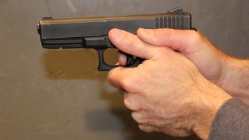 Ληστεία με απειλή όπλου σε πρατήριο καυσίμων στην Φθιώτιδα