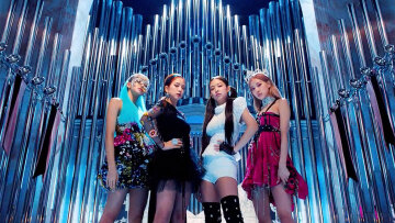 Οι Νοτιοκορέτισσες που εκθρόνισαν την Αριάνα Γκράντε από το YouTube