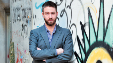 Τζέισον -Αντιγόνη: «Δεν έβγαλα τα φορέματα επειδή μπήκα στην πολιτική»