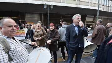 Συγκέντρωση ΠΟΕΔΗΝ έξω από το υπ. Εργασίας