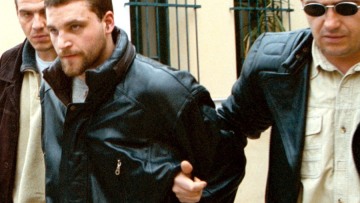 Ξεκίνησε η δίκη Πάσσαρη για τις δολοφονίες των αστυνομικών - Απών ο διαβόητος κακοποιός